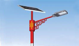 華可資訊：太陽(yáng)能路燈的價(jià)格真的高嗎？
